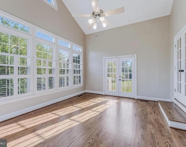 615 Nalls Farm Way - Photo Thumbnail 9