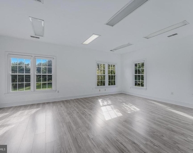 615 Nalls Farm Way - Photo Thumbnail 49