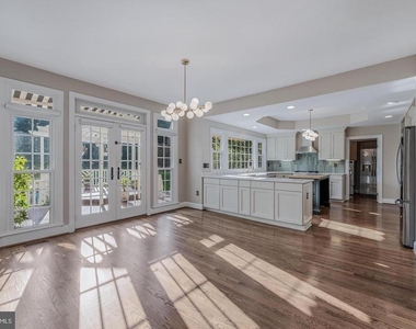 615 Nalls Farm Way - Photo Thumbnail 17