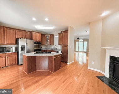 4228 Lower Park Drive - Photo Thumbnail 11