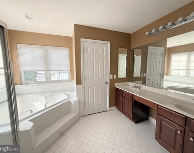 4228 Lower Park Drive - Photo Thumbnail 27