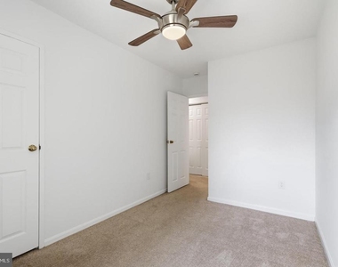6822 Perry Penney Drive - Photo Thumbnail 24