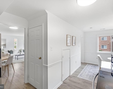 6822 Perry Penney Drive - Photo Thumbnail 15