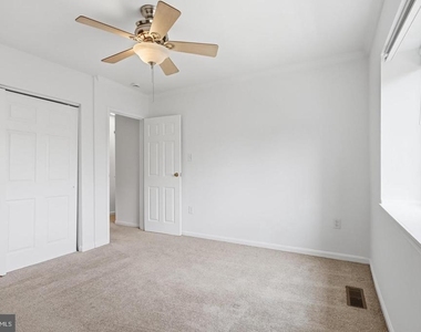 6822 Perry Penney Drive - Photo Thumbnail 21