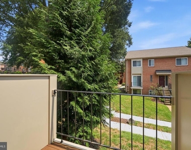 6822 Perry Penney Drive - Photo Thumbnail 30