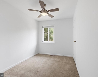 6822 Perry Penney Drive - Photo Thumbnail 23