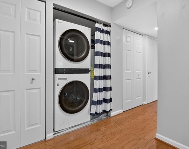 7621 Tremayne Place - Photo Thumbnail 9