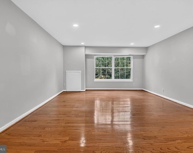 7621 Tremayne Place - Photo Thumbnail 4