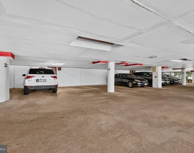 7621 Tremayne Place - Photo Thumbnail 18