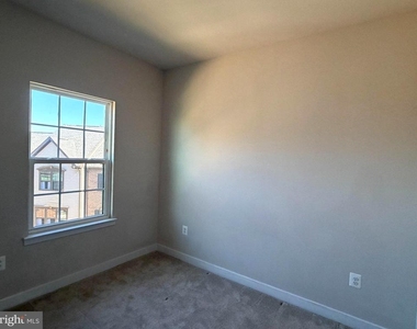 13907 Airfoil Road - Photo Thumbnail 11