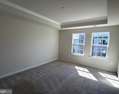 13907 Airfoil Road - Photo Thumbnail 8