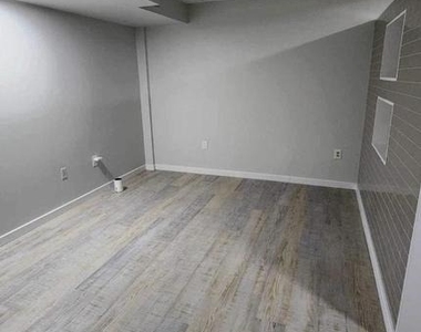 7255 Moss Lane - Photo Thumbnail 18