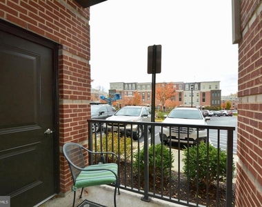 3989 Norton Place - Photo Thumbnail 18