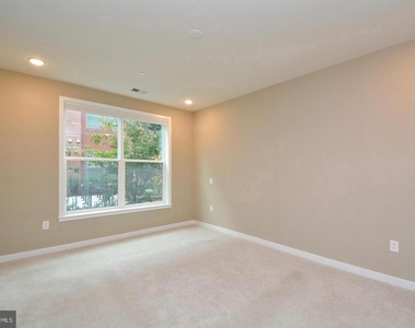 3989 Norton Place - Photo Thumbnail 23