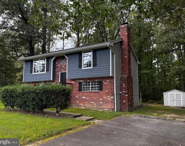 410 Woodlyn Drive - Photo Thumbnail 2