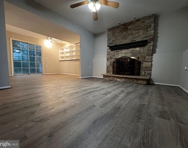 410 Woodlyn Drive - Photo Thumbnail 24