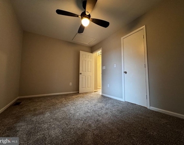 410 Woodlyn Drive - Photo Thumbnail 19