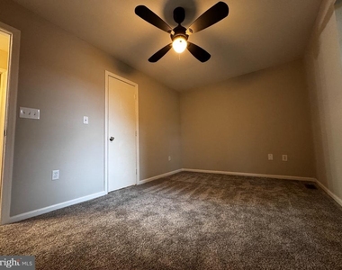 410 Woodlyn Drive - Photo Thumbnail 20