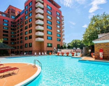 1021 Arlington Boulevard - Photo Thumbnail 16