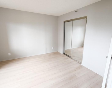 1600 N Oak Street - Photo Thumbnail 6