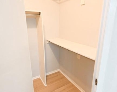 1600 N Oak Street - Photo Thumbnail 20
