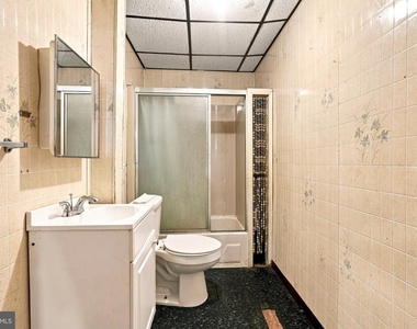 2919 22nd Street - Photo Thumbnail 3