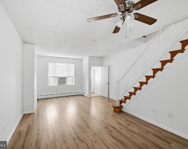 1802 Tree Street - Photo Thumbnail 2