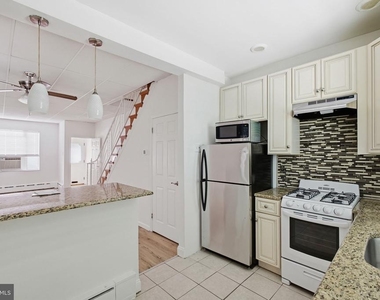 1802 Tree Street - Photo Thumbnail 5
