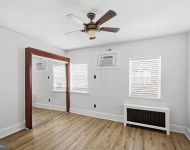 1802 Tree Street - Photo Thumbnail 6
