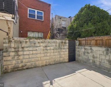 1802 Tree Street - Photo Thumbnail 17