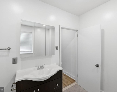 1802 Tree Street - Photo Thumbnail 13