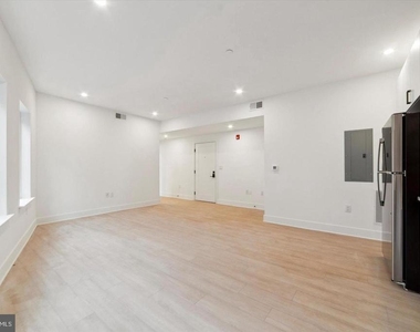 1643 N 2nd Street - Photo Thumbnail 6