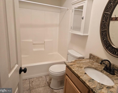 2025 N 18th Street - Photo Thumbnail 14