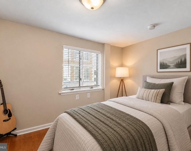 2319 Walnut Street - Photo Thumbnail 5
