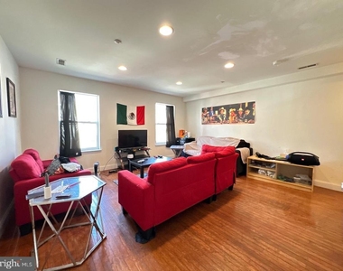 1815 N 18th Street - Photo Thumbnail 2