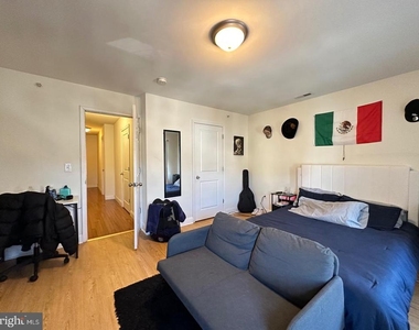 1815 N 18th Street - Photo Thumbnail 17