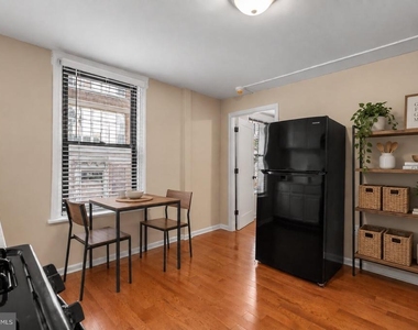 2319 Walnut Street - Photo Thumbnail 1