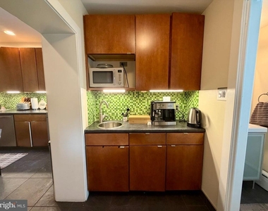 15 W Abington Avenue - Photo Thumbnail 9