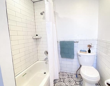 2033 S Watts Street - Photo Thumbnail 7