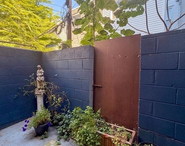 2033 S Watts Street - Photo Thumbnail 14