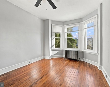 6217 W Stiles Street - Photo Thumbnail 11