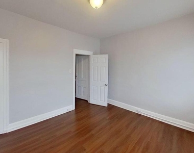 3531 Emerald Street - Photo Thumbnail 15