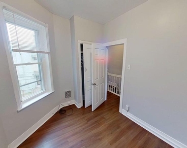 3531 Emerald Street - Photo Thumbnail 4