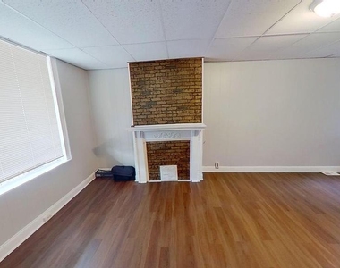 3531 Emerald Street - Photo Thumbnail 7