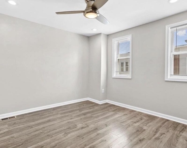 1452 S Etting Street - Photo Thumbnail 10