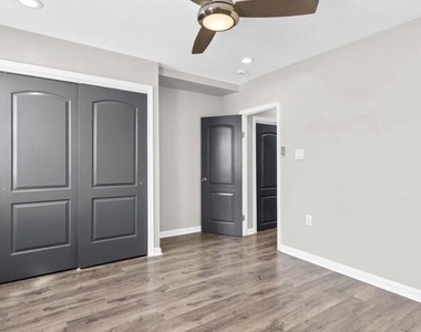 1452 S Etting Street - Photo Thumbnail 6