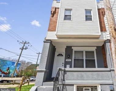 1452 S Etting Street - Photo Thumbnail 1