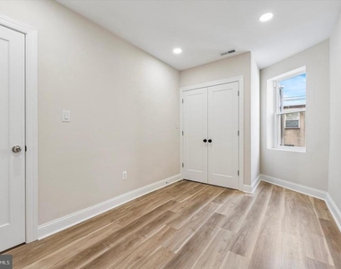 1924 S 21st Street - Photo Thumbnail 9