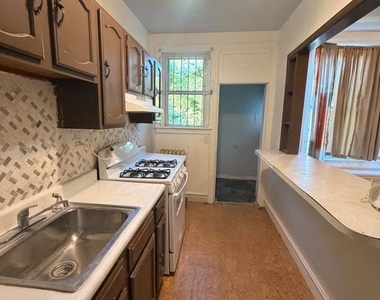 5721 Stewart Street - Photo Thumbnail 3