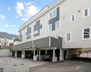 418 Wallace Street - Photo Thumbnail 25